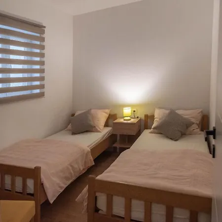Iko Apartment Cista Provo