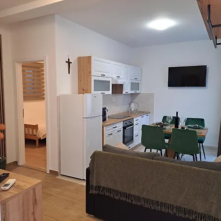 Apartman Iko *