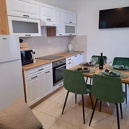 Iko Apartment *