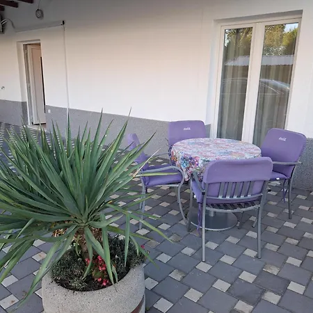 Apartman Iko *